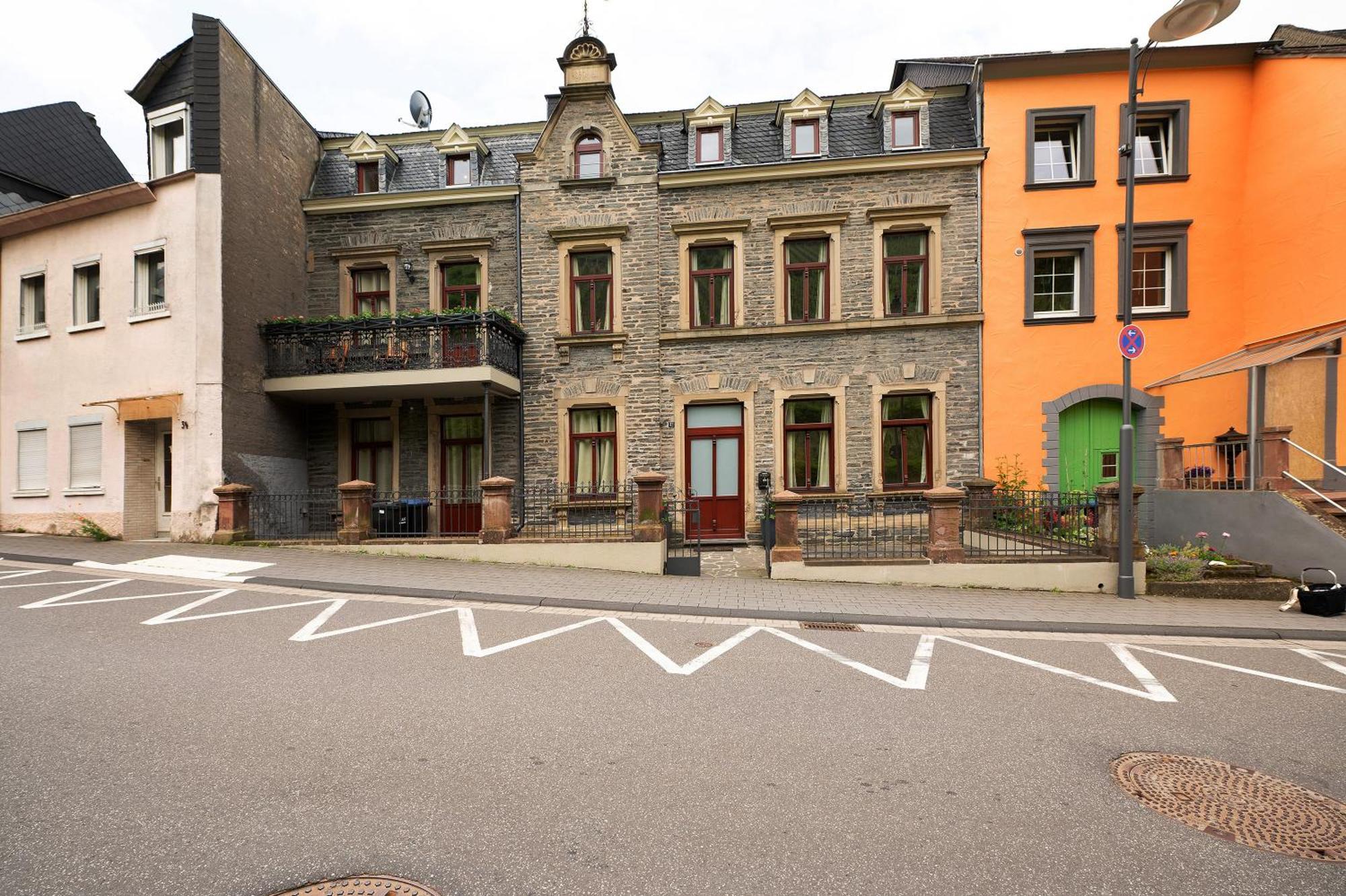 Alte Stadtvilla Am Weinberg 1 Трабен-Трарбах Экстерьер фото